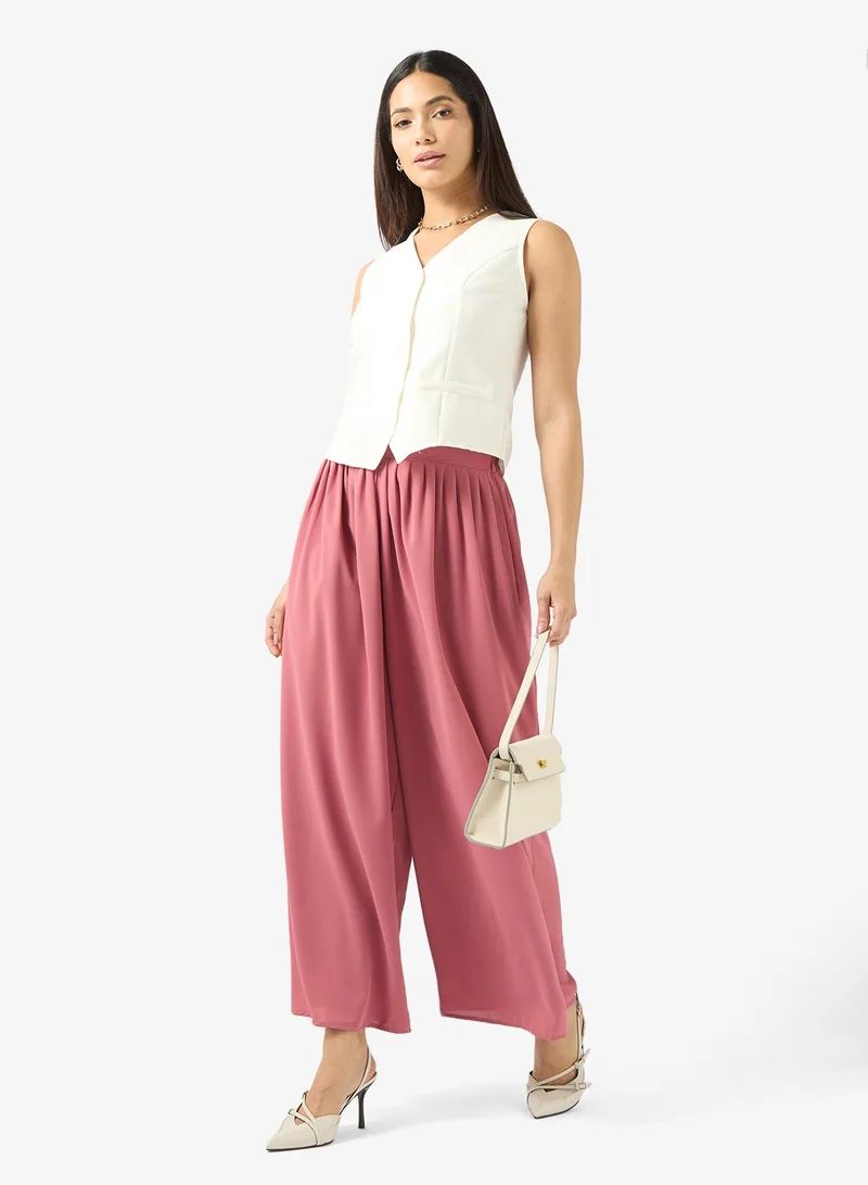 ايلا بنطال  بقصة واسعة